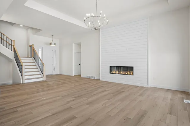 $799,900 | 850 Capitol Drive, Dane, WI 53529