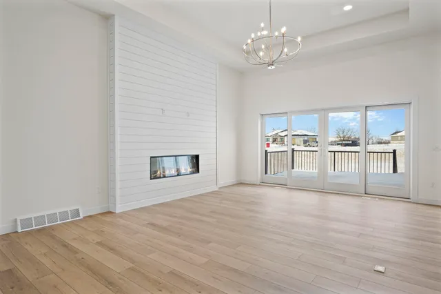 $799,900 | 850 Capitol Drive, Dane, WI 53529