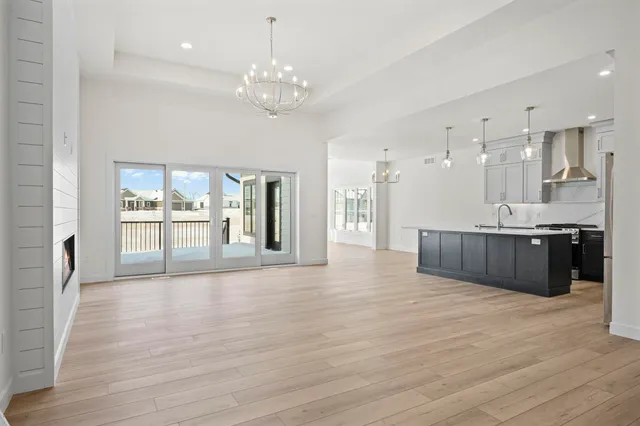 $799,900 | 850 Capitol Drive, Dane, WI 53529