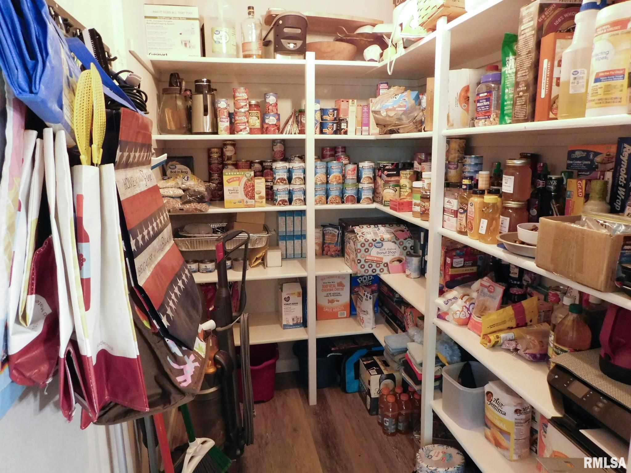 25728 Eastpoint Road Tremont, IL 61568 - Photo 14 of 50