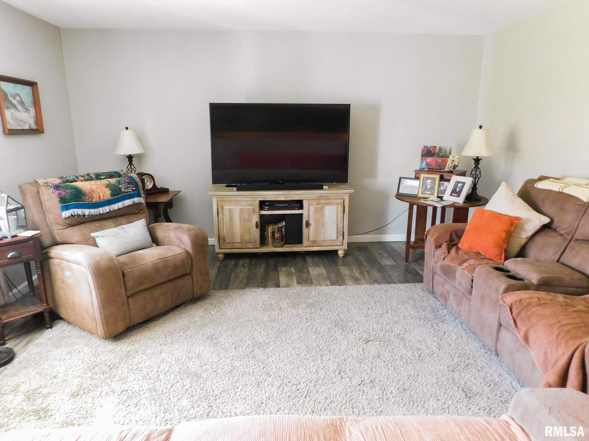 25728 Eastpoint Road Tremont, IL 61568 - Photo 16 of 50