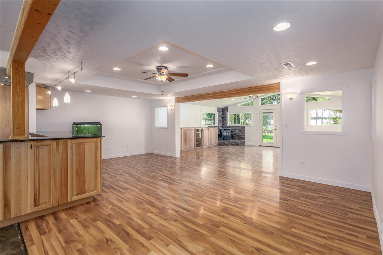 911 North Bates Road Spokane Valley, WA 99206 - Photo 2 of 20 Gallery Image 2