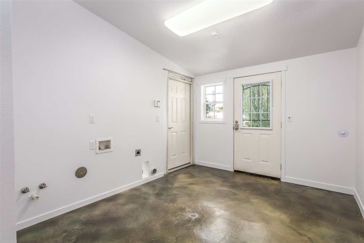 911 North Bates Road Spokane Valley, WA 99206 - Photo 12 of 20 Gallery Image 12