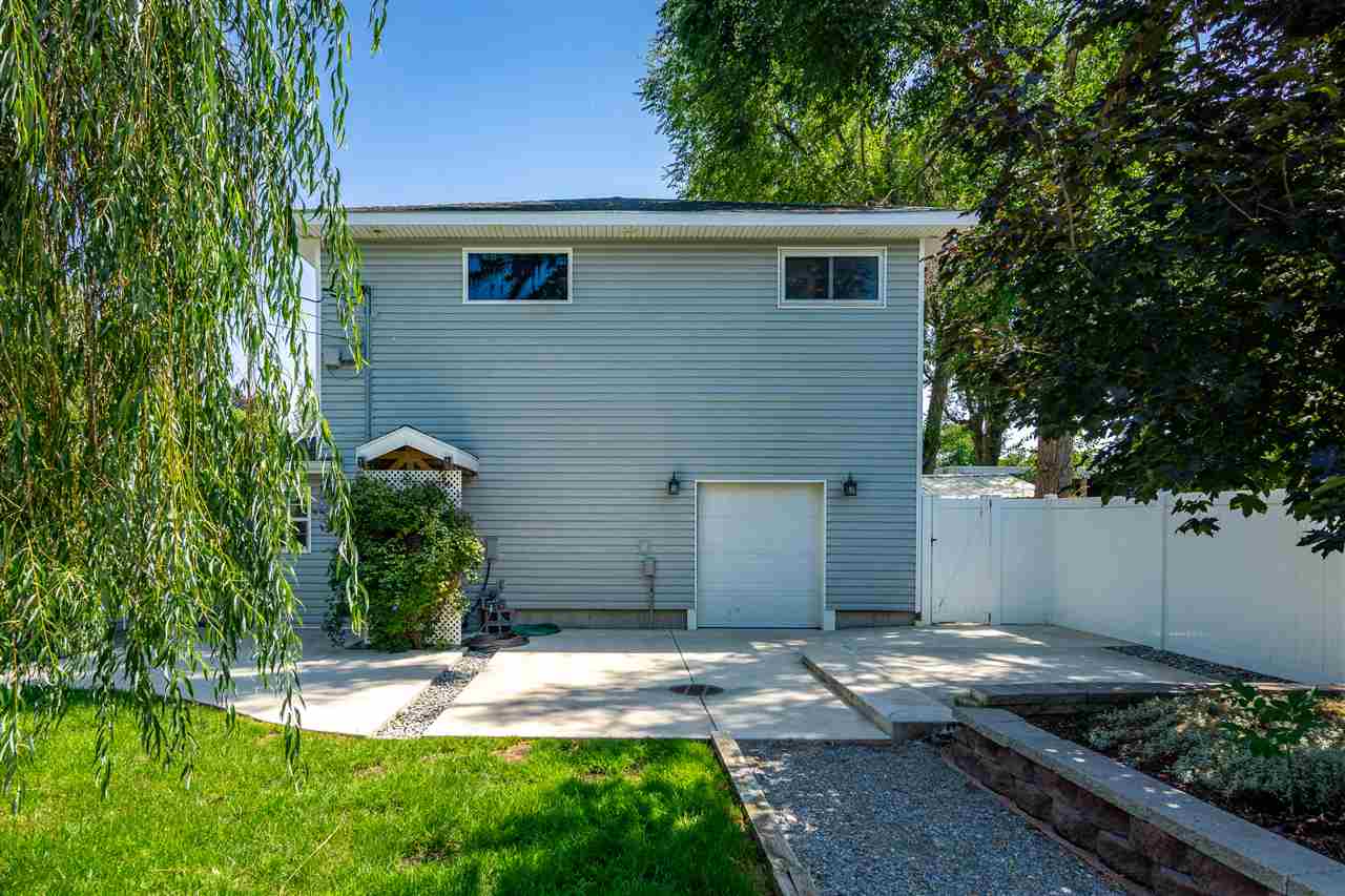 911 North Bates Road Spokane Valley, WA 99206 - Photo 16 of 20 Gallery Image 16