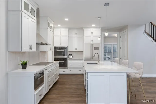 $779,900 | 3911 Wheatfield Crossing, North Tonawanda, NY 14120