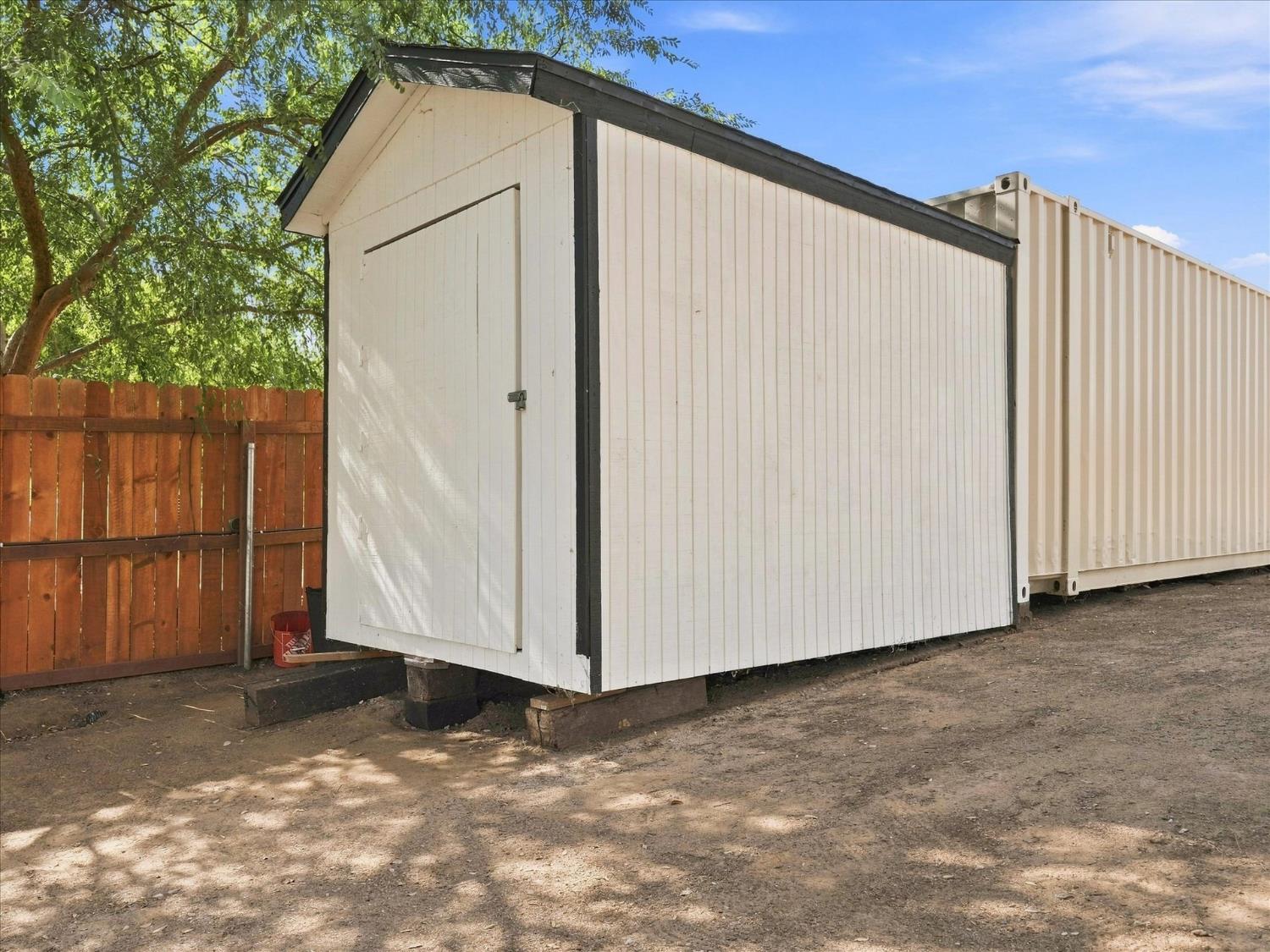 21764 Frontier Road Clovis, CA 93619 - Photo 73 of 75 Gallery Image 73
