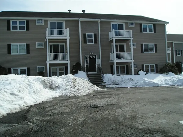 $239,900 | 1575 Braley Road, Unit 28, New Bedford, MA 02745