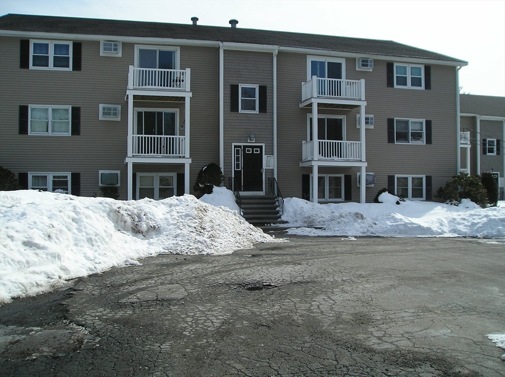 1575 Braley Road, Unit 28 New Bedford, MA 02745 - Photo 2 of 10