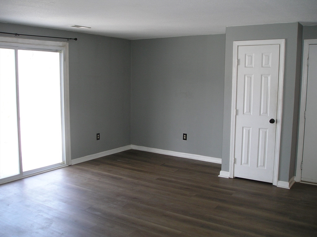 1575 Braley Road, Unit 28 New Bedford, MA 02745 - Photo 4 of 10