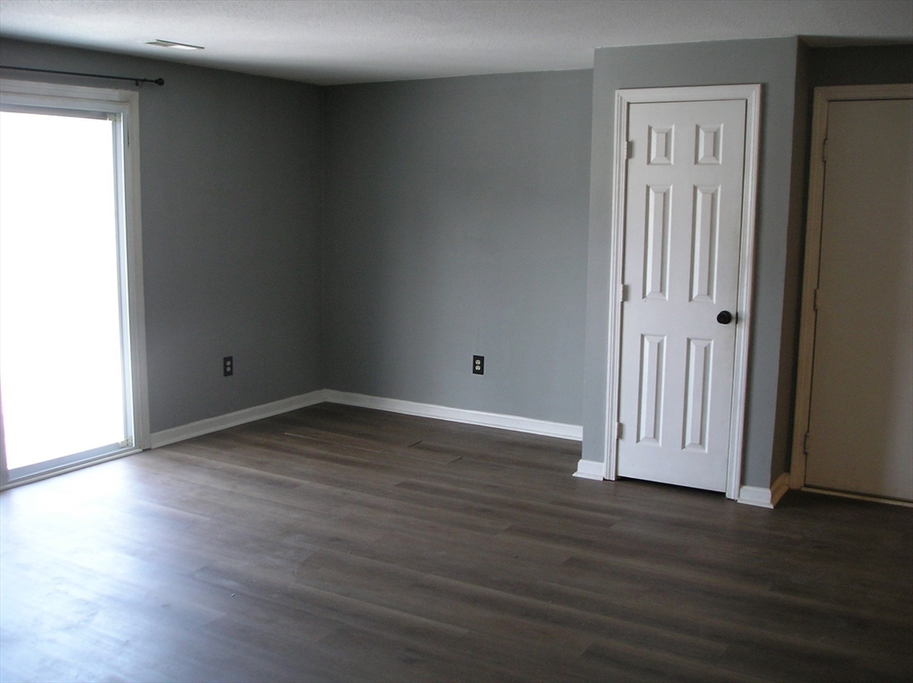 1575 Braley Road, Unit 28 New Bedford, MA 02745 - Photo 5 of 10