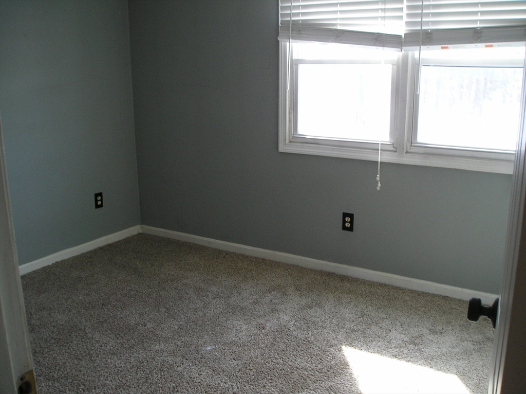 1575 Braley Road, Unit 28 New Bedford, MA 02745 - Photo 7 of 10