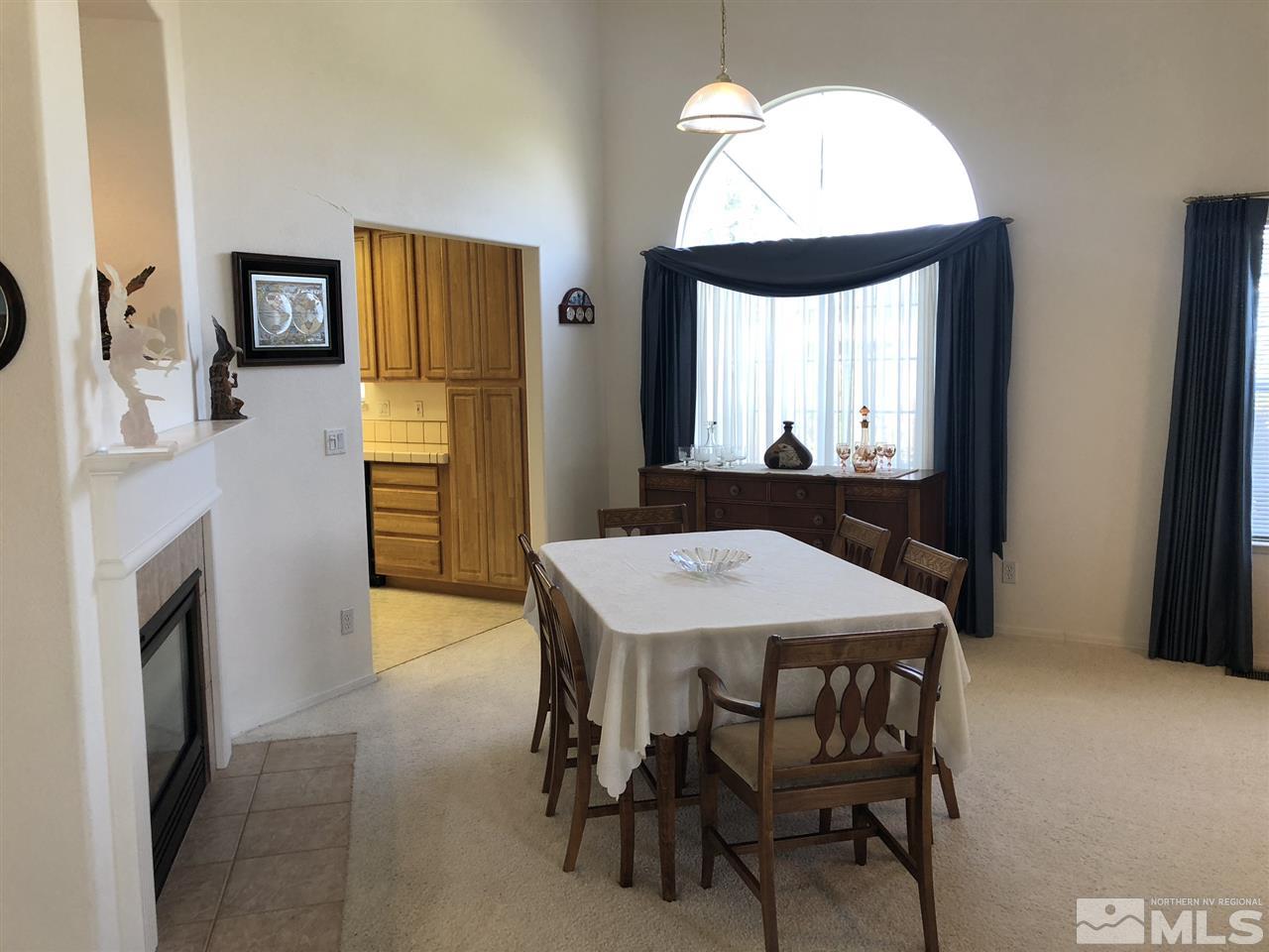 995 Rook Way Sparks, NV 89441 - Photo 4 of 25 Photo 4