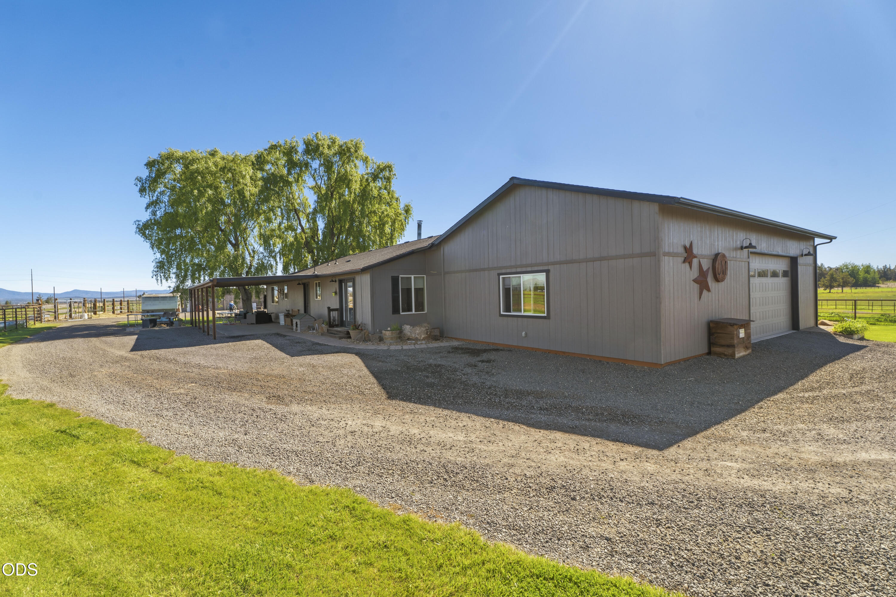 4793 Southwest Williams Road Powell Butte, OR 97753 - Photo 23 of 45