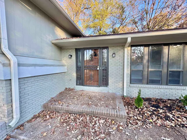 $264,900 | 3836 Birchleaf Road, Memphis, TN 38116