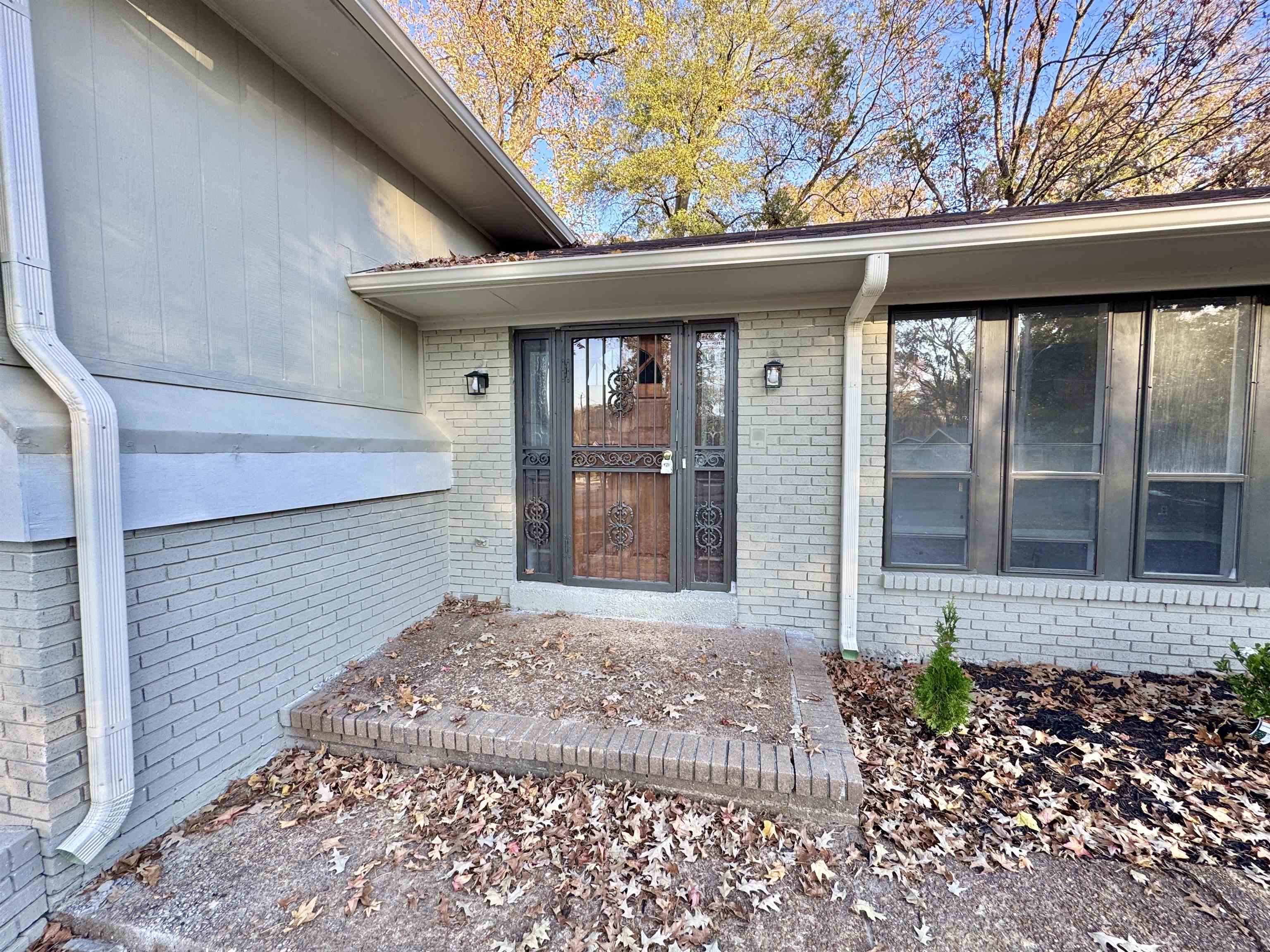 3836 Birchleaf Road Memphis, TN 38116 - Photo 3 of 40 View of exterior entry with brick siding