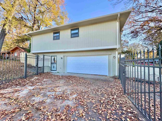 $264,900 | 3836 Birchleaf Road, Memphis, TN 38116