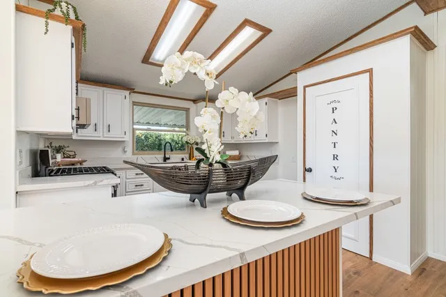 $285,000 | 43560 Holder Avenue, Hemet, CA 92544