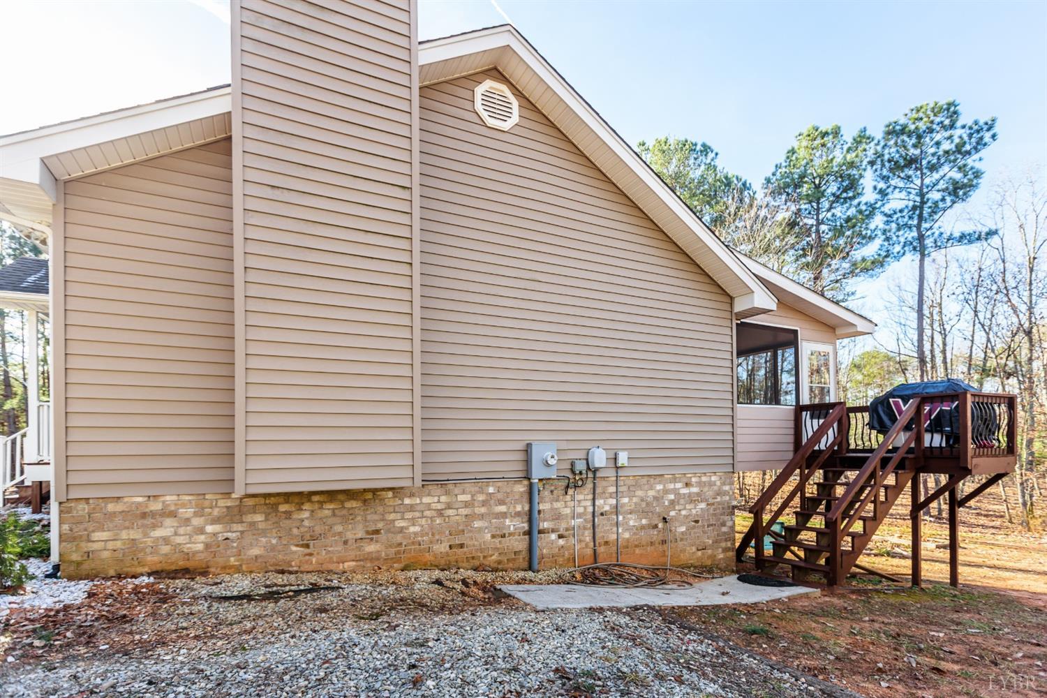 283 Crosstie Road Appomattox, VA 24522 - Photo 36 of 39 Gallery Image 36