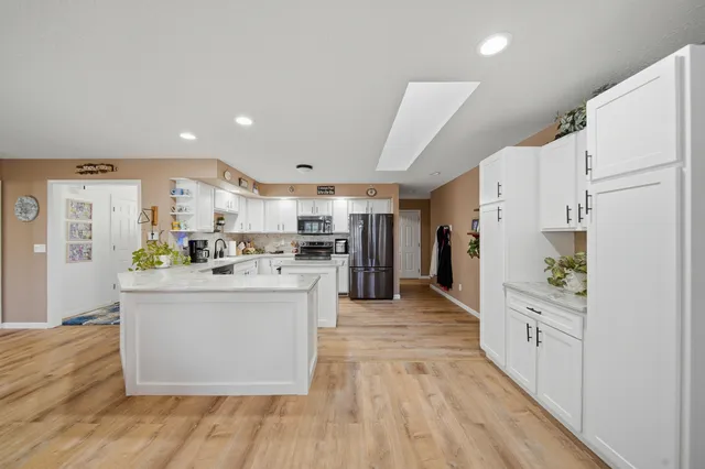 $295,000 | 2006 Ave D, Sterling, IL 61081