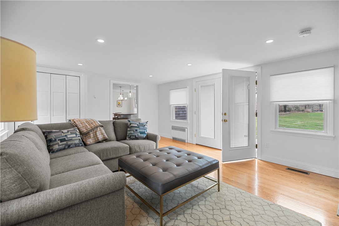 155 Taylor Road Portsmouth, RI 02871 - Photo 15 of 27