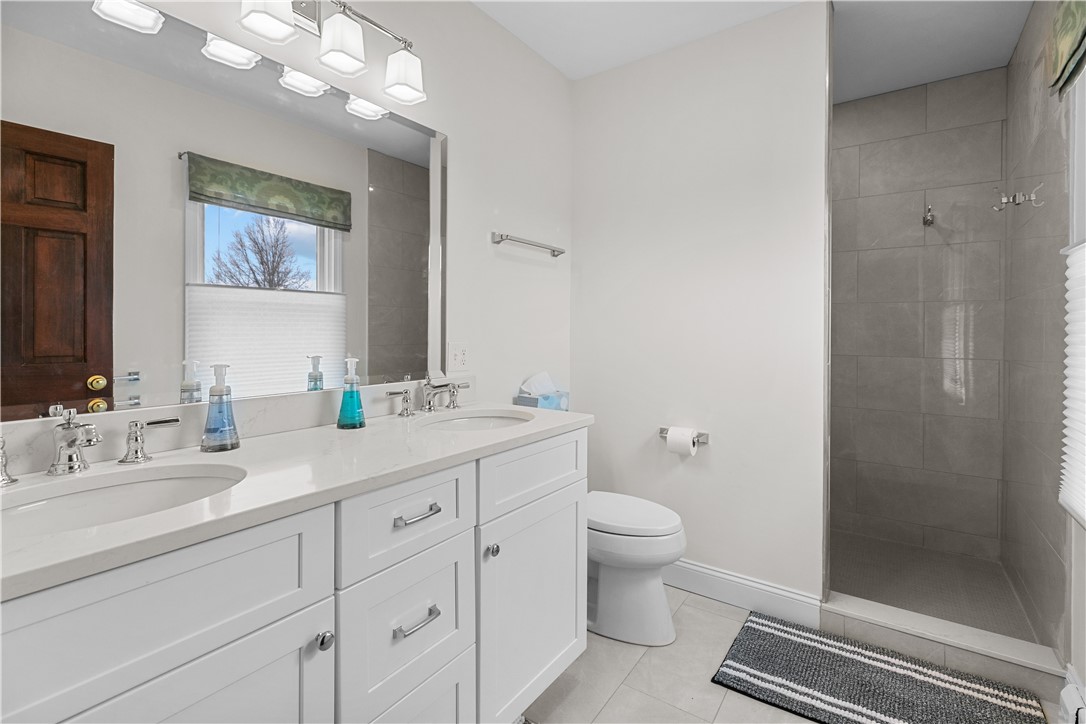 155 Taylor Road Portsmouth, RI 02871 - Photo 19 of 27