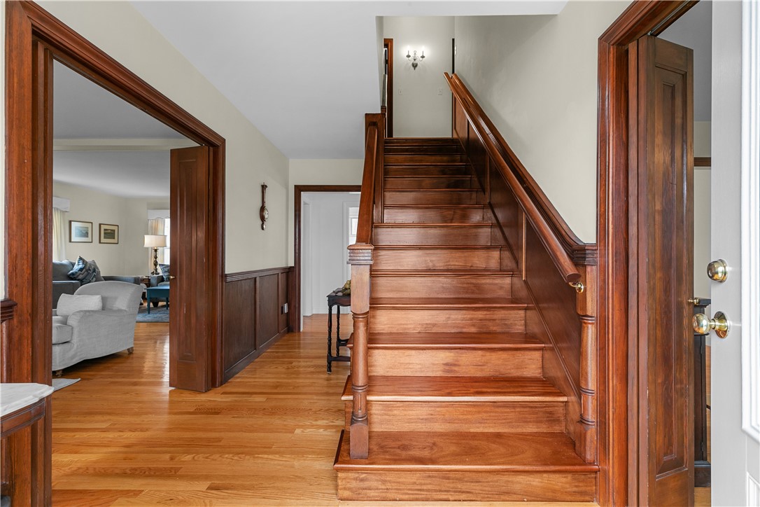 155 Taylor Road Portsmouth, RI 02871 - Photo 2 of 27