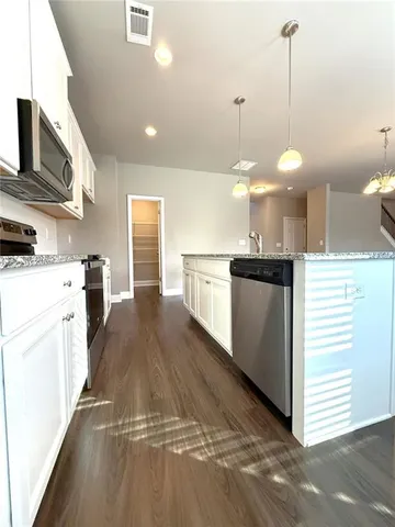 $2,100 | 827 Wellford Avenue, Jefferson, GA 30549