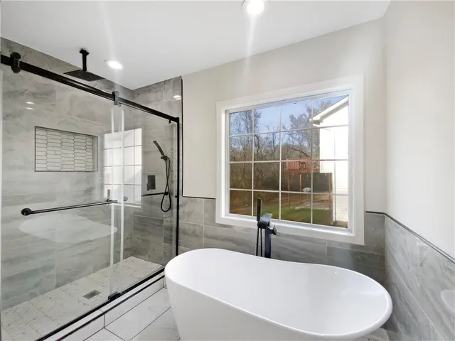 $270,000 | 7062 Sir Galahad Way, Jonesboro, GA 30236