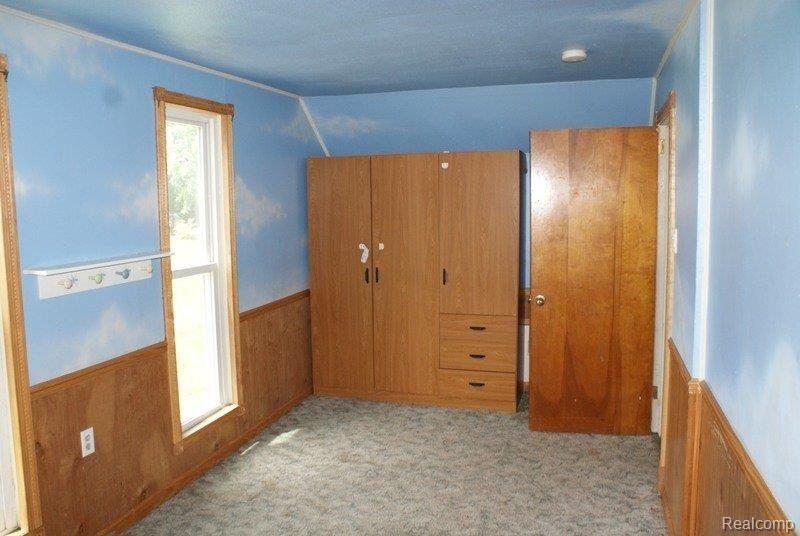 1989 Ferns Road Lapeer, MI 48446 - Photo 13 of 22 DSC01587.JPG