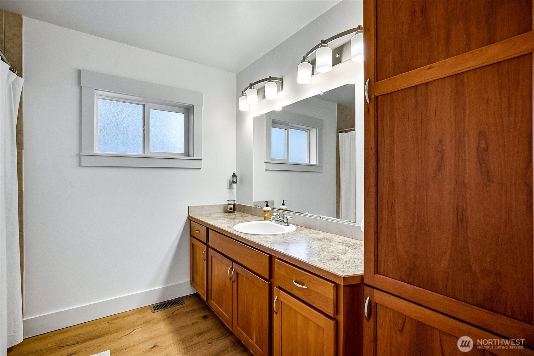 3215 19th Street Everett, WA 98201 - Photo 15 of 39