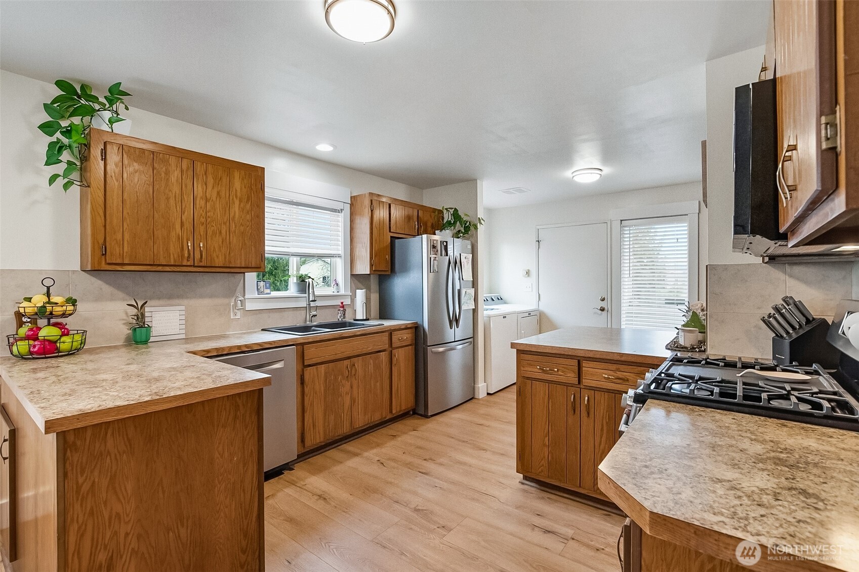 3215 19th Street Everett, WA 98201 - Photo 20 of 39