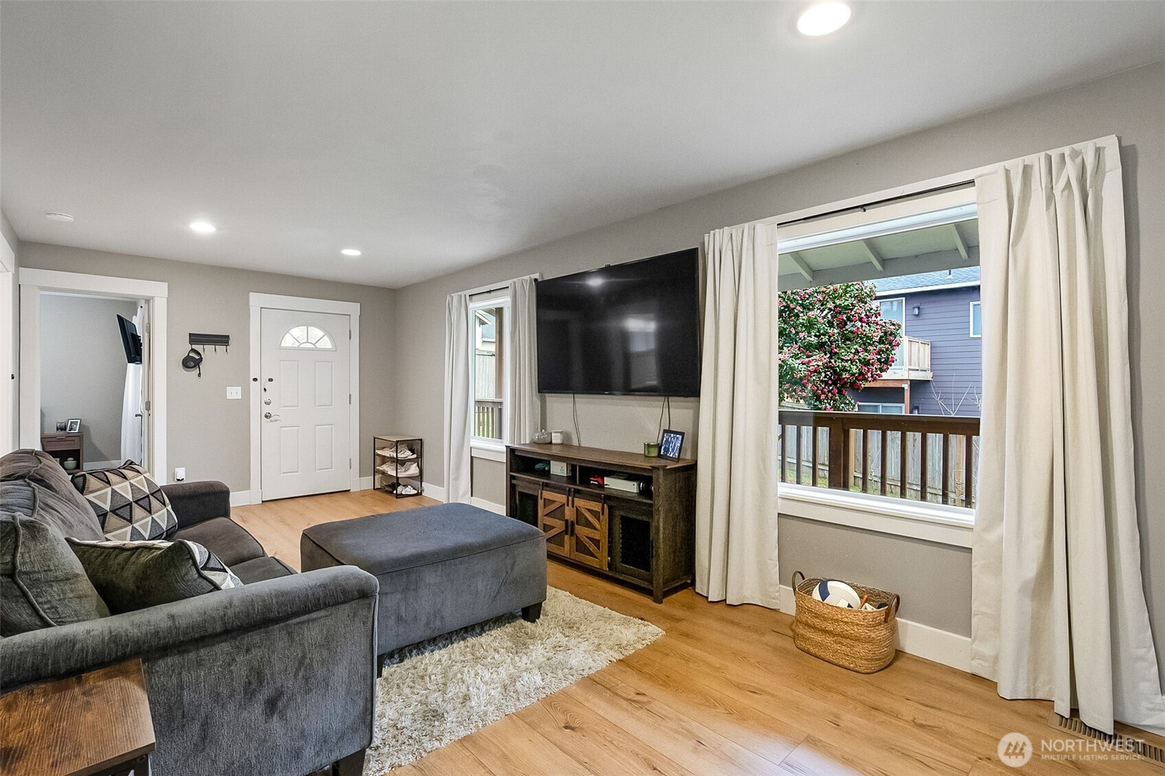 3215 19th Street Everett, WA 98201 - Photo 10 of 39