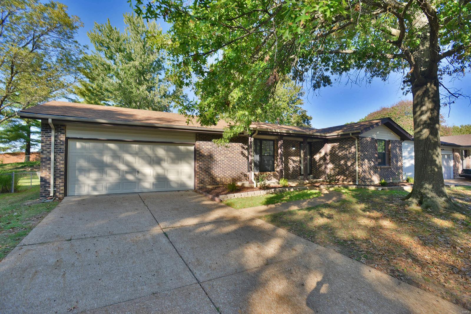 2385 England Town Road St. Louis, MO 63129 - Photo 1 of 44 Gallery Image 1