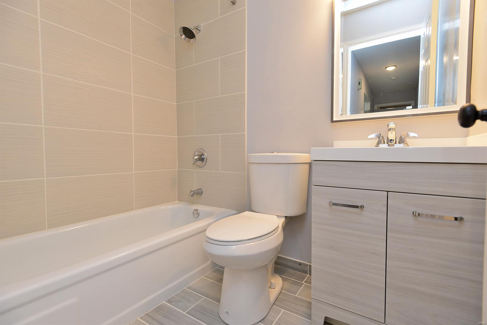 2385 England Town Road St. Louis, MO 63129 - Photo 18 of 44 Gallery Image 18