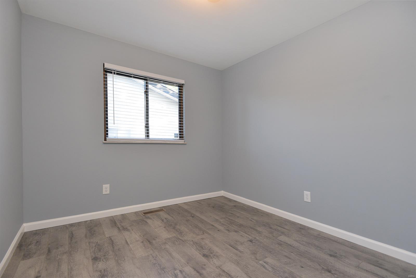 2385 England Town Road St. Louis, MO 63129 - Photo 25 of 44 Gallery Image 25
