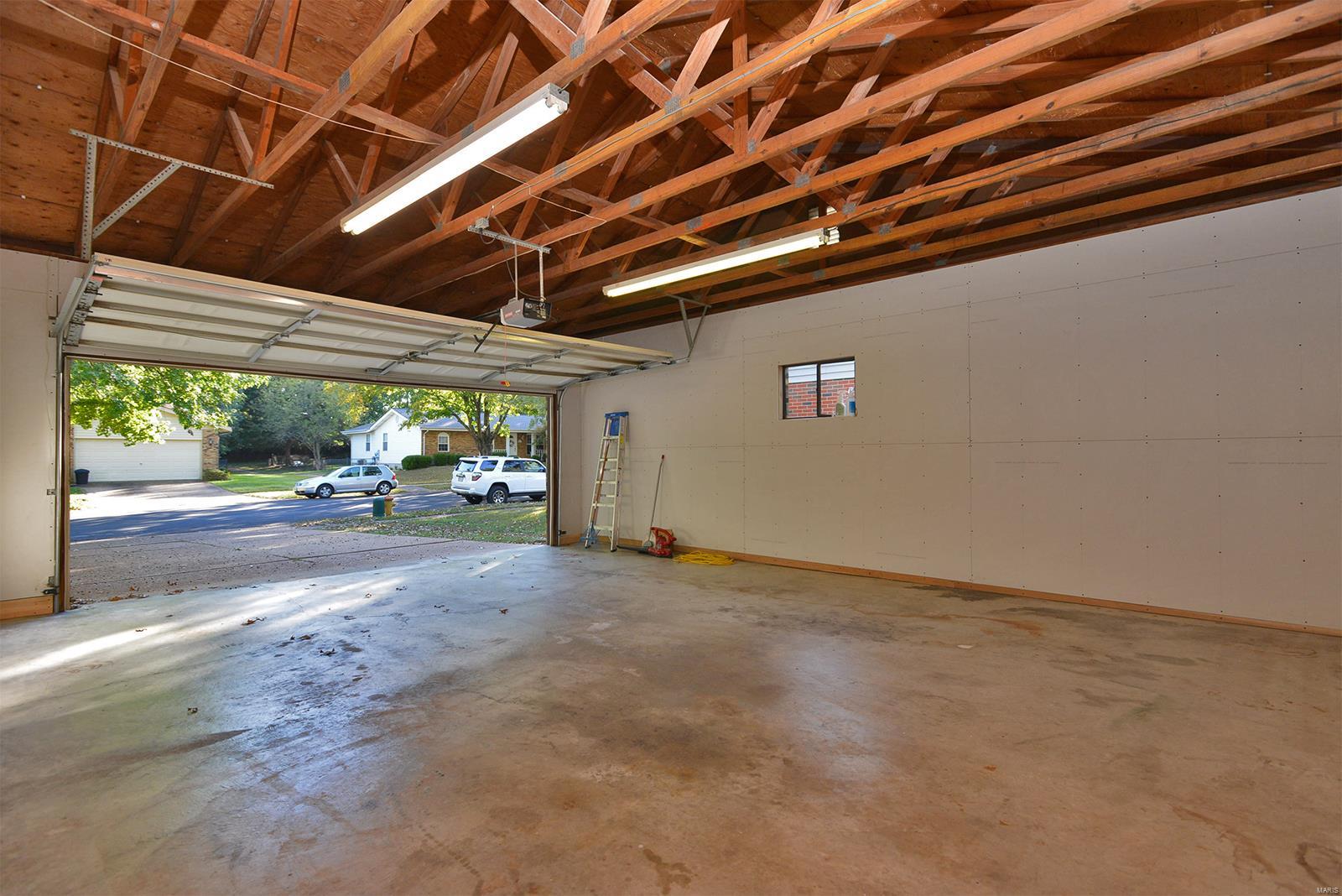 2385 England Town Road St. Louis, MO 63129 - Photo 32 of 44 Gallery Image 32