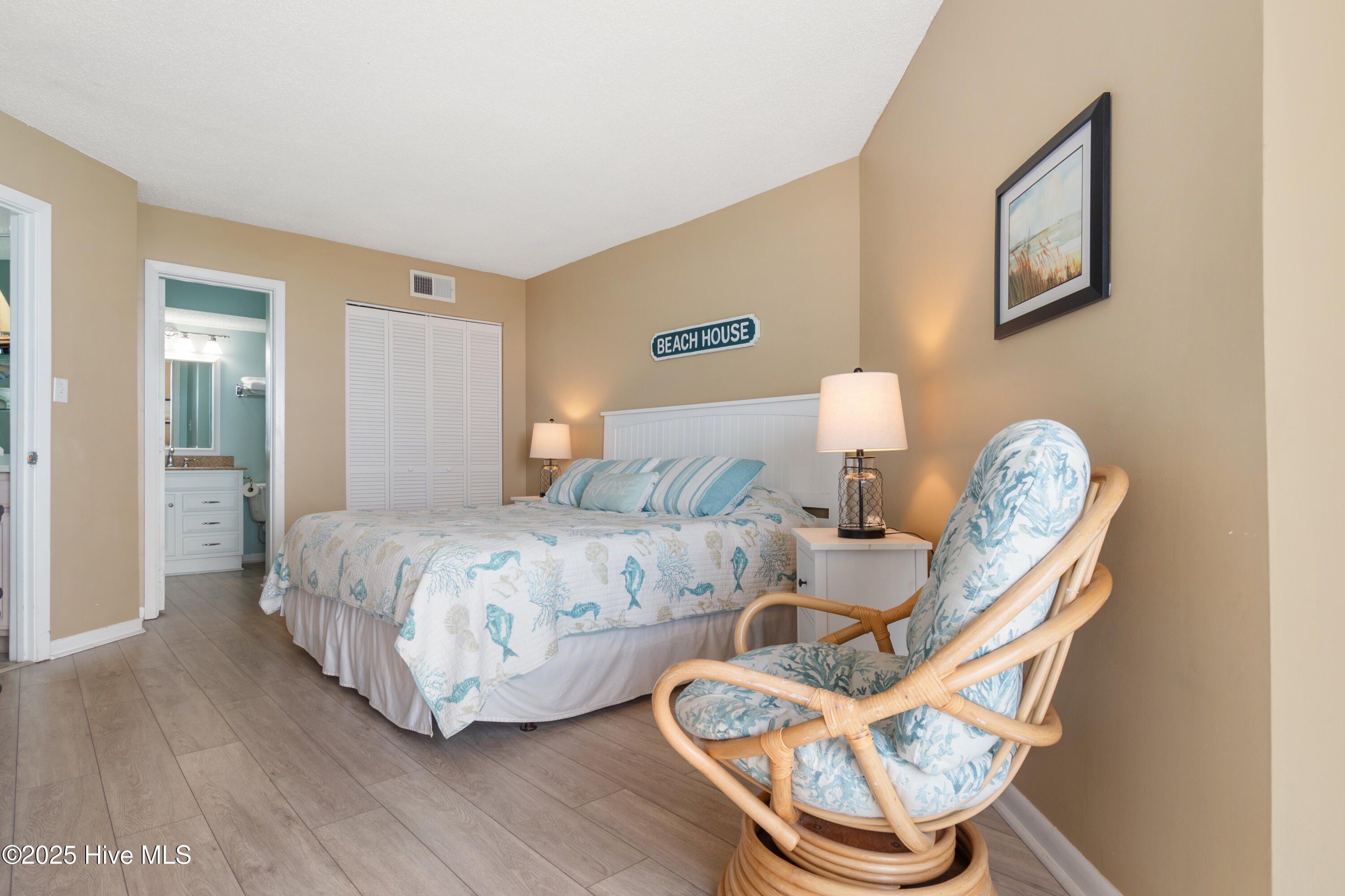 2000 New River Inlet Road, Unit 1504 North Topsail Beach, NC 28460 - Photo 6 of 21 DSC_4723