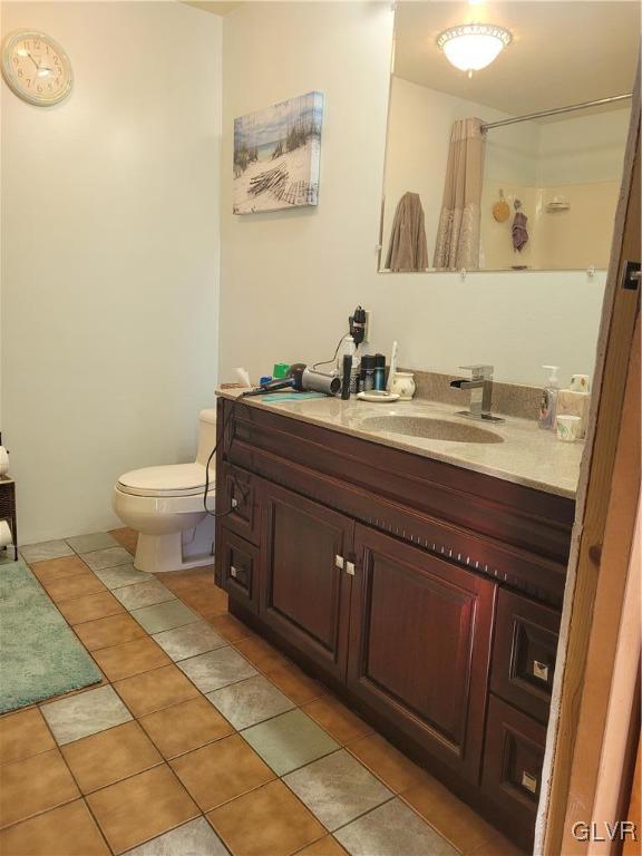 4563 Timberline Road Walnutport, PA 18088 - Photo 28 of 36 Master bathroom