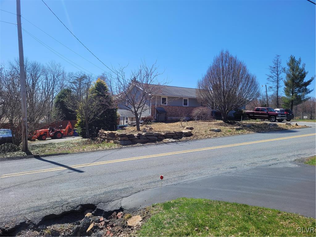 4563 Timberline Road Walnutport, PA 18088 - Photo 8 of 36 Landscaped rock wall