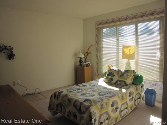 2142 London Bridge Drive, Unit 66 Rochester, MI 48307 - Photo 7 of 12 IMG_4173