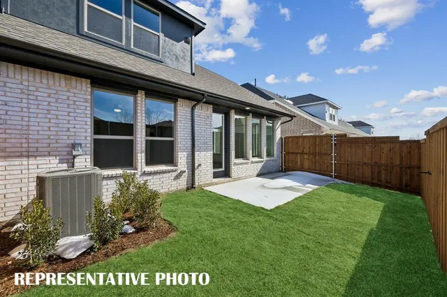 $419,990 | 3555 Pierce Lane, Grand Prairie, TX 75052