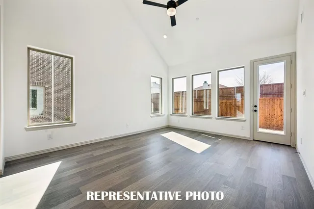 $419,990 | 3555 Pierce Lane, Grand Prairie, TX 75052