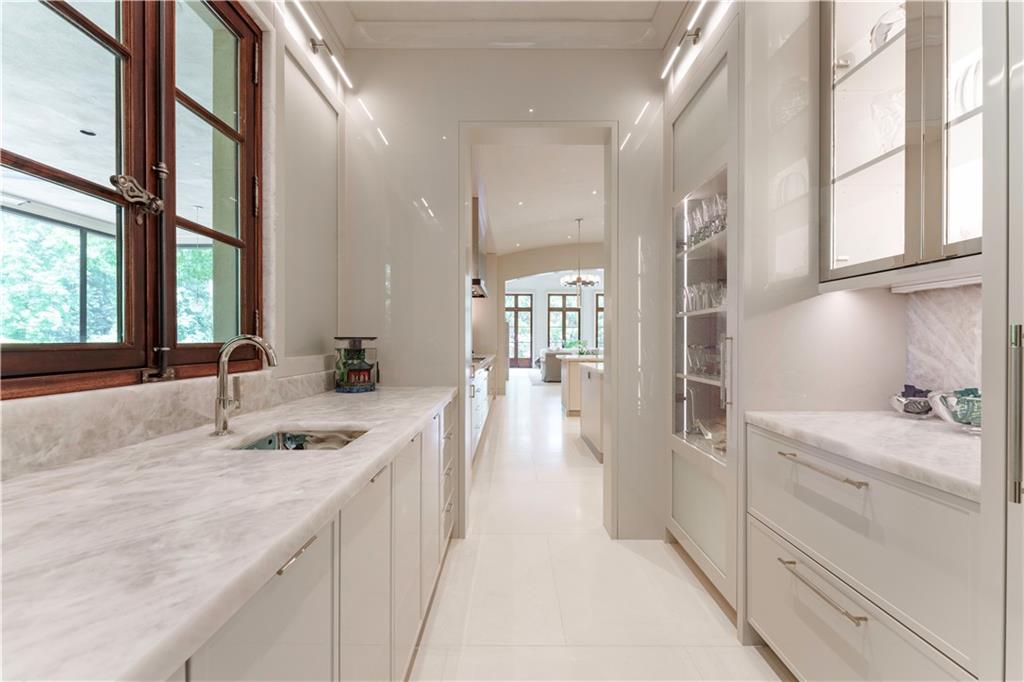 225 West Paces Ferry Road Northwest Atlanta, GA 30305 - Photo 39 of 69 Gallery Image 39