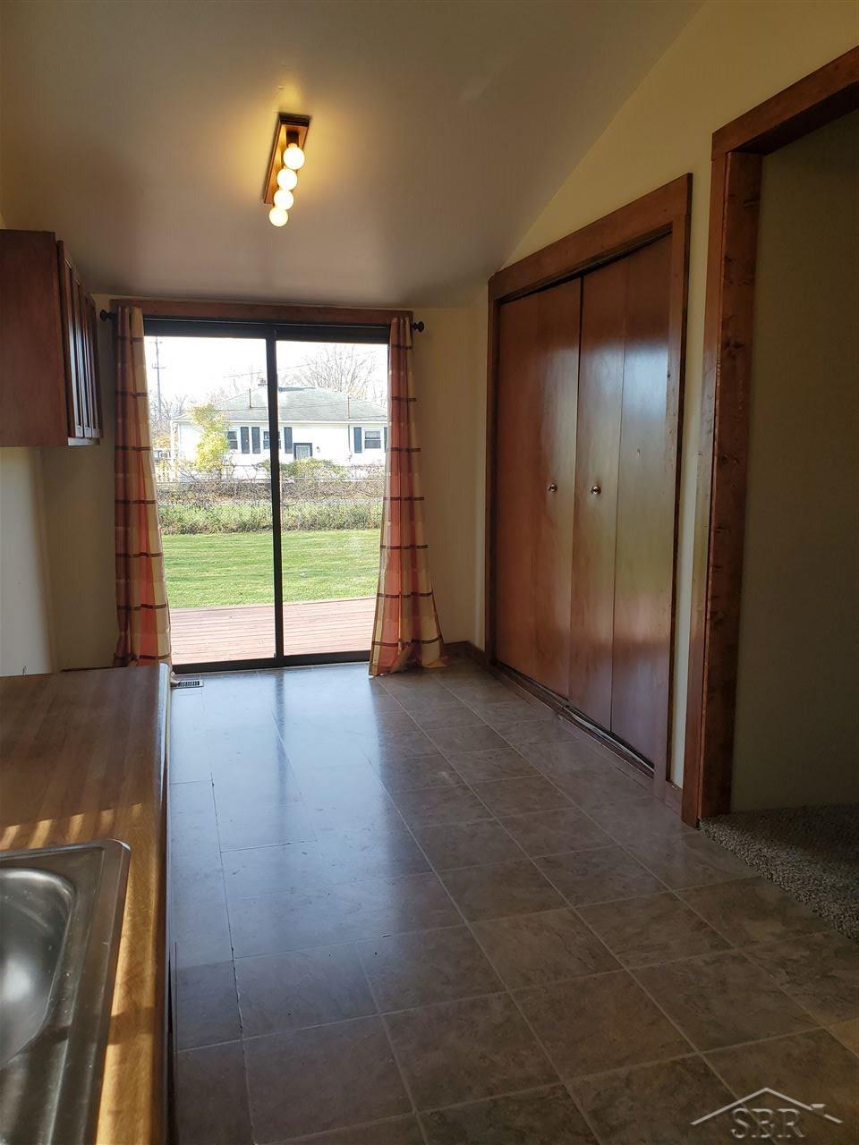 1350 Proper Burton, MI 48529 - Photo 4 of 14 50028523-3.JPG