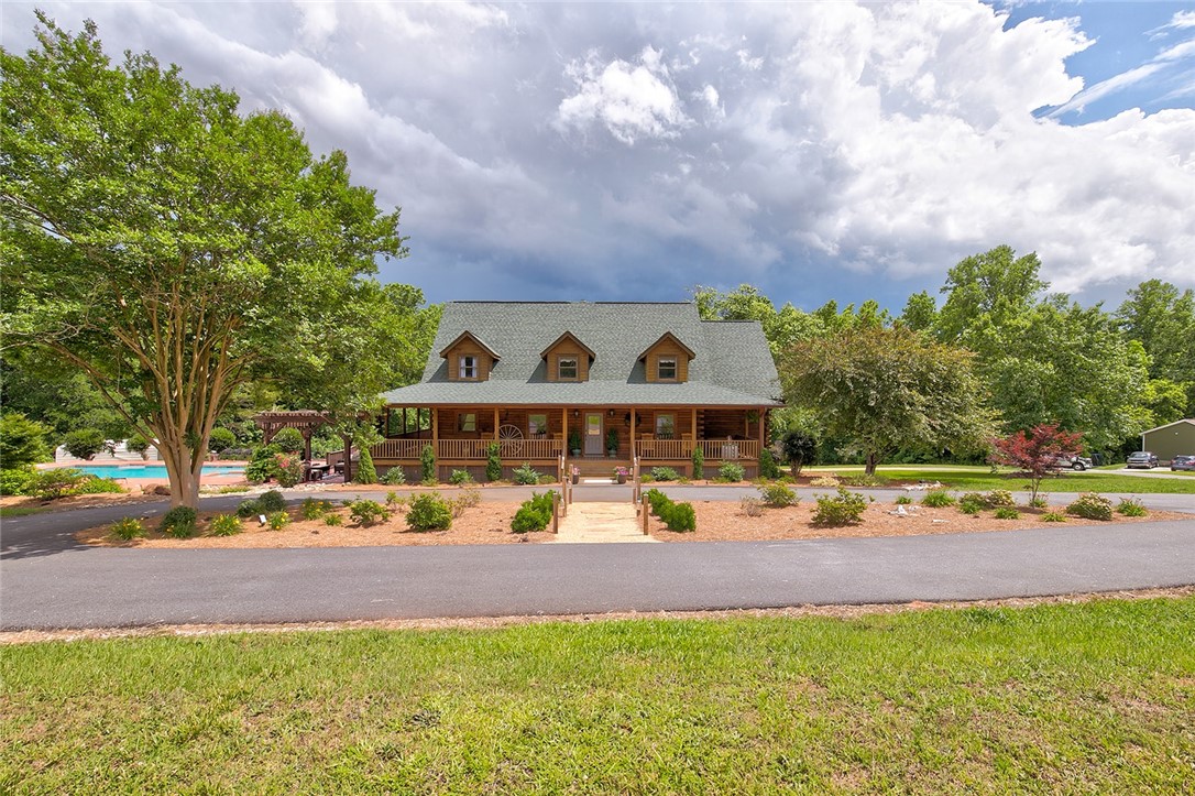 505 Walker Road Anderson, SC 29621 - Photo 1 of 46