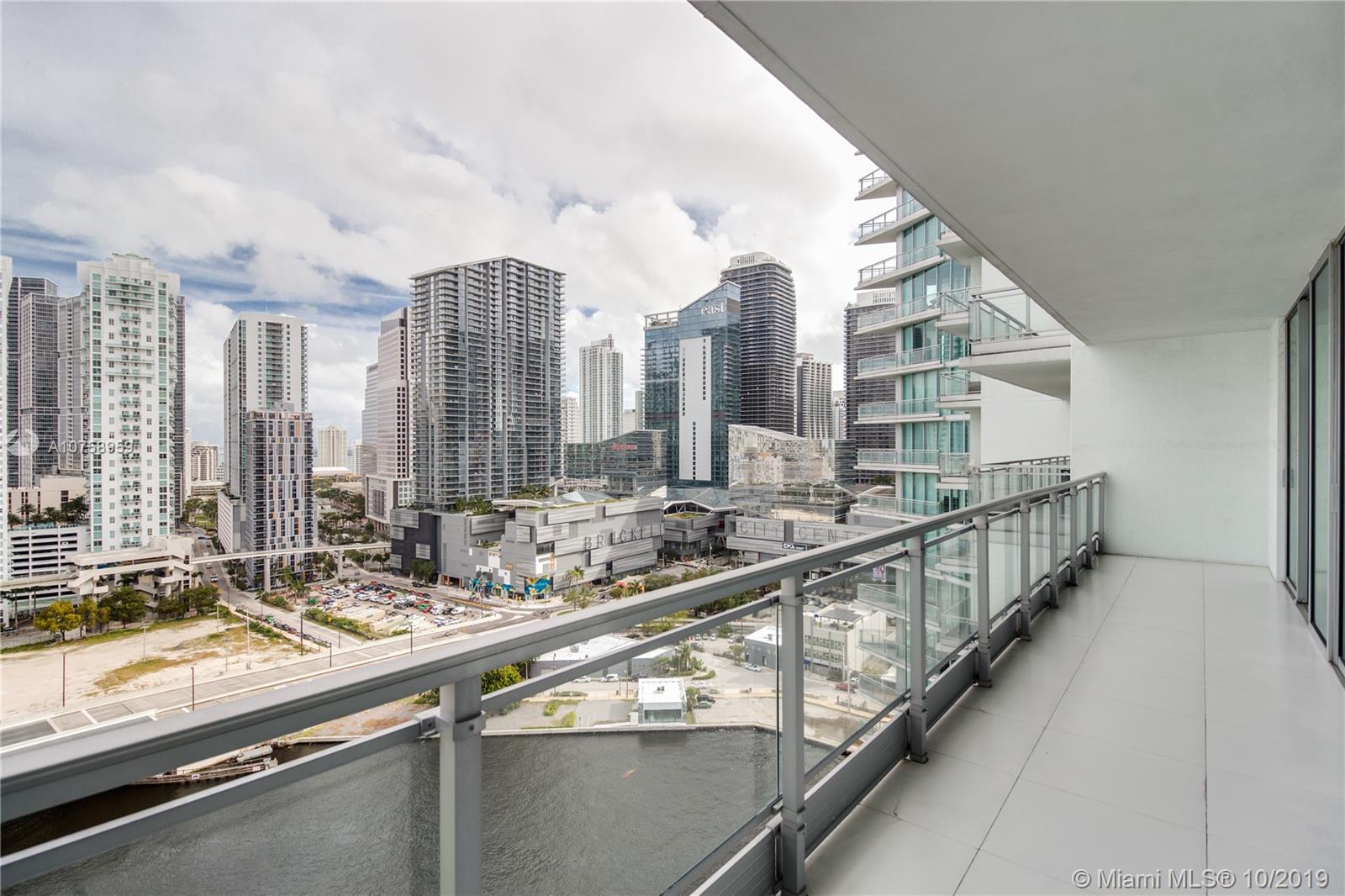 92 Southwest 3rd Street, Unit 2311 Miami, FL 33130 - Photo 2 of 22