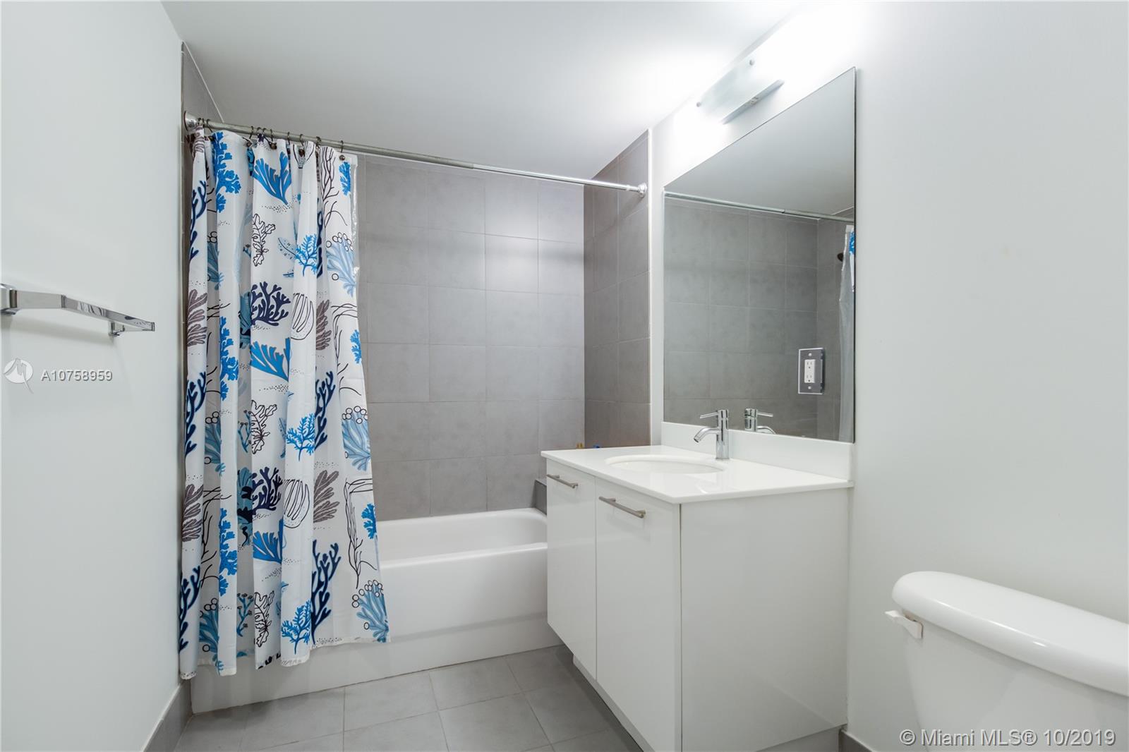 92 Southwest 3rd Street, Unit 2311 Miami, FL 33130 - Photo 11 of 22