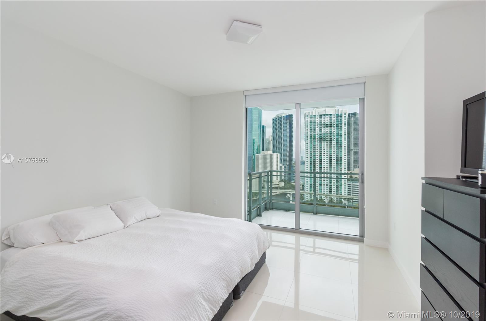 92 Southwest 3rd Street, Unit 2311 Miami, FL 33130 - Photo 12 of 22