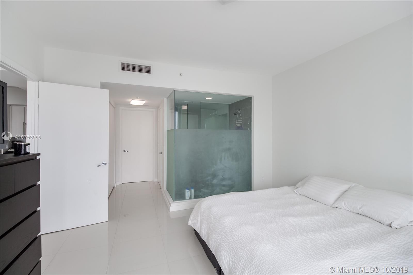 92 Southwest 3rd Street, Unit 2311 Miami, FL 33130 - Photo 13 of 22