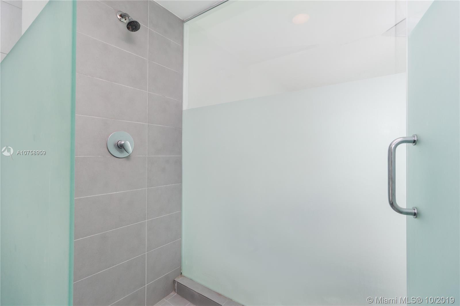 92 Southwest 3rd Street, Unit 2311 Miami, FL 33130 - Photo 15 of 22